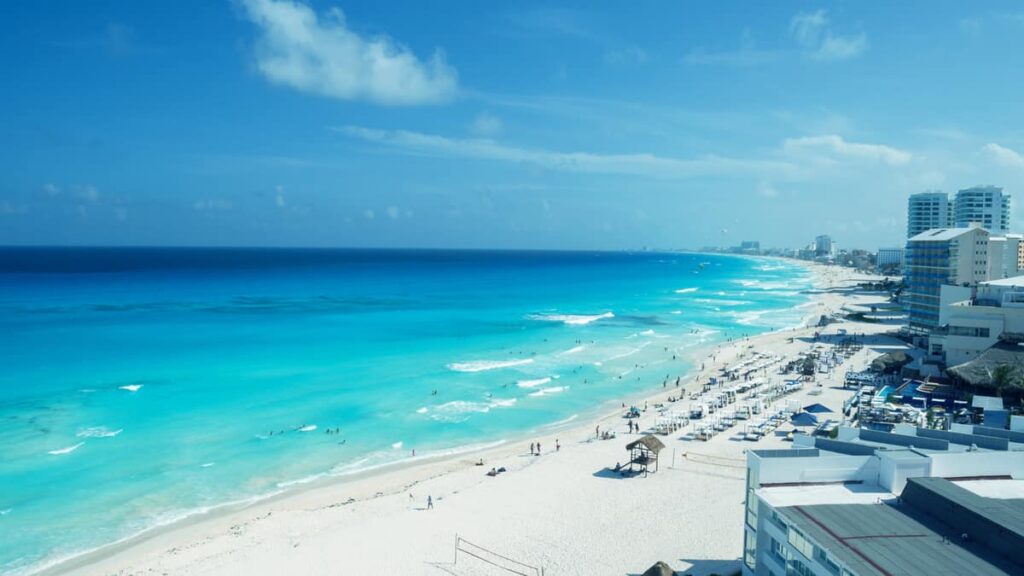 Weekend Getaway to Cancun Using Points and Miles